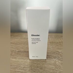 Glossier futuredew